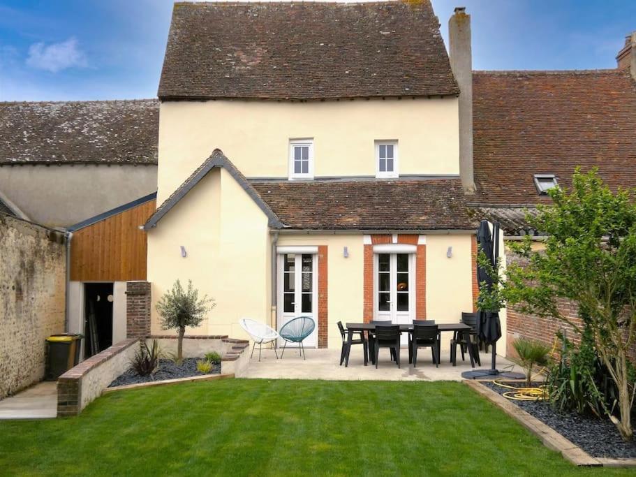 Gite L'Echappee Belle Brezolles ภายนอก รูปภาพ